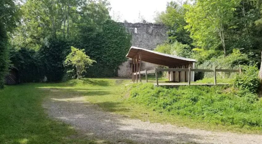 Burgruine Aitrach, Germany